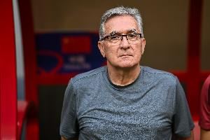 伊万辟谣“批评足协和球员”：深感愤怒 非常感恩能执教中国男足