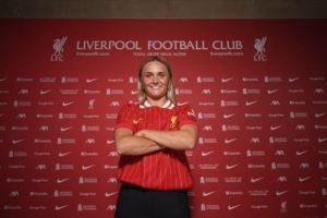 官方：苏格兰女足球员萨姆-科尔从拜仁转会利物浦