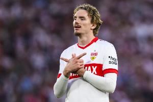 记者：拜仁计划让沃尔特马德接班凯恩，球员不惜一切代价要加盟