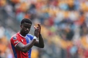 球员合同剩最后一年！每日电讯报：利物浦可能将与热刺争夺格伊